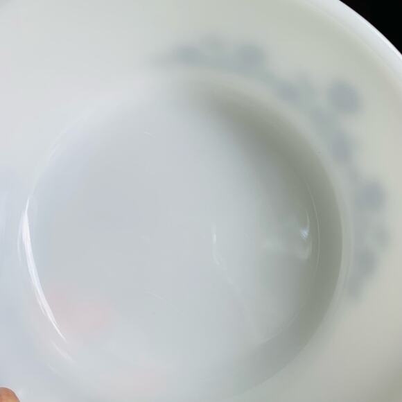 Vintage Glasbake 1 1/2 Qt Casserole Ovenware with Blue Flowers Made in USA - Picture 6 of 9